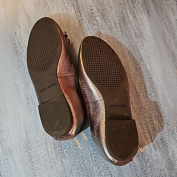 NWOT Cole Haan silver ballet flats size 6B - Picture 8 of 9